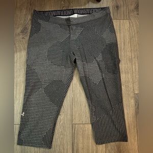 Under Armour leggings size XL.